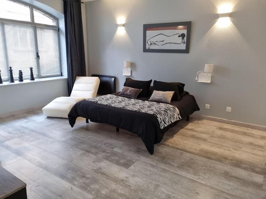 Grand Appartement Pres De La Cathedrale De Quimper Dış mekan fotoğraf